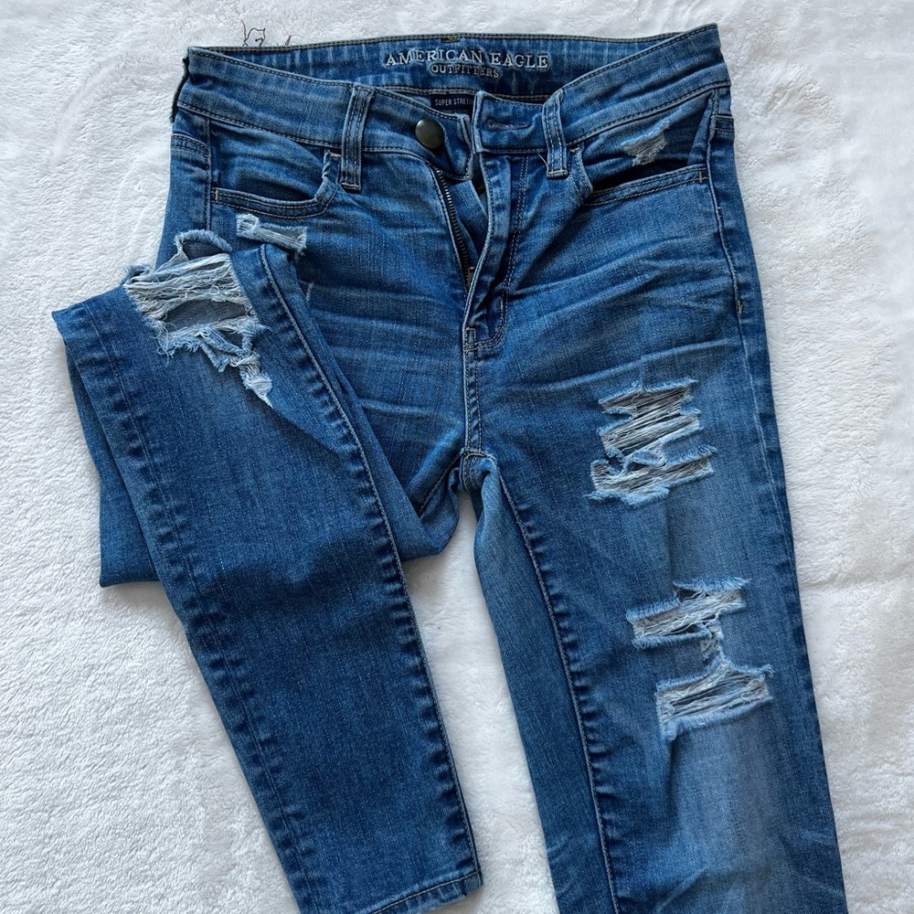 American Eagle Outfitters Women's Ripped Blue Skinny Jeans